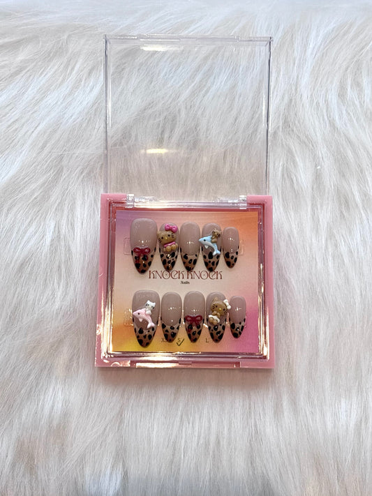 Knock Knock - Wild Kitty Chic